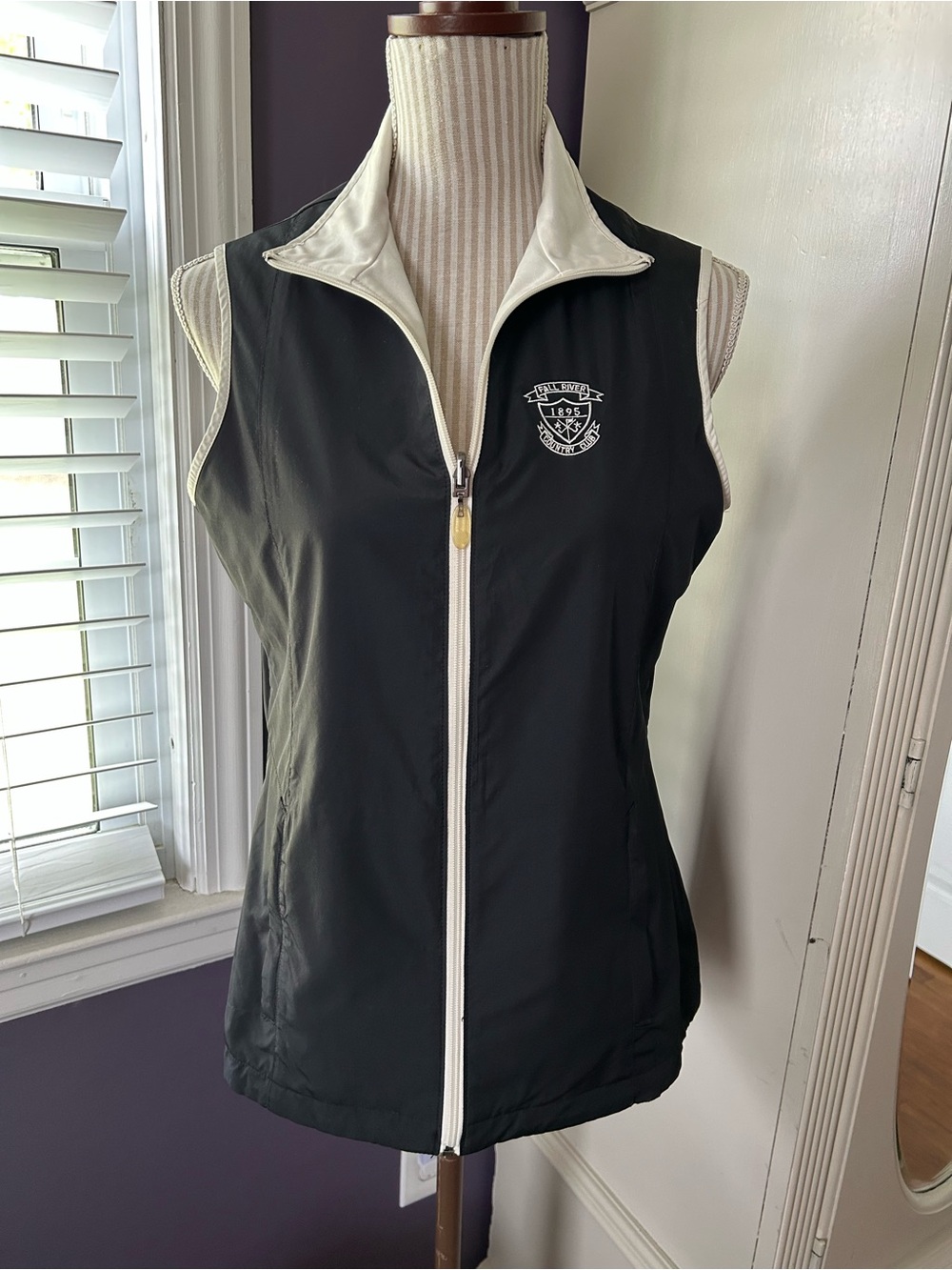 Fall River Country Club golf Zip-Front Vest